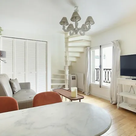 Musee D'orsay Apartment