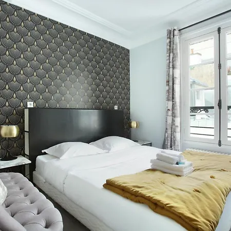 Musee D'orsay Apartment